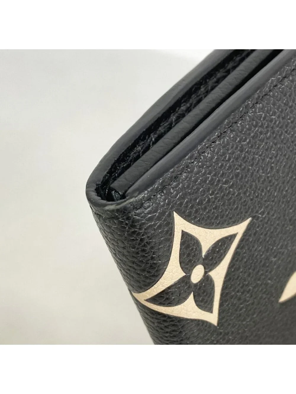 Louis Vuitton Wallet Monogram Empreinte Bicolor Portefeuille Sarah Black Beige